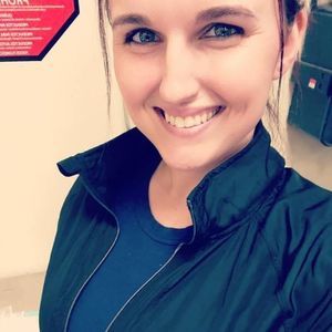 Meet your Posher, Casey